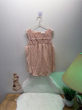 Women’s Sleeveless Lace Yoke Blush Pink Dreamer’s Flowy Blouse 👚